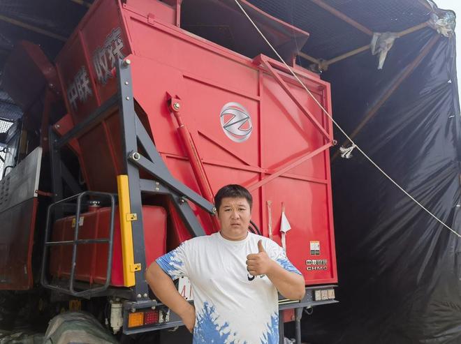 遼寧90后小伙拒絕躺平,進(jìn)入花生收獲新“賽道”